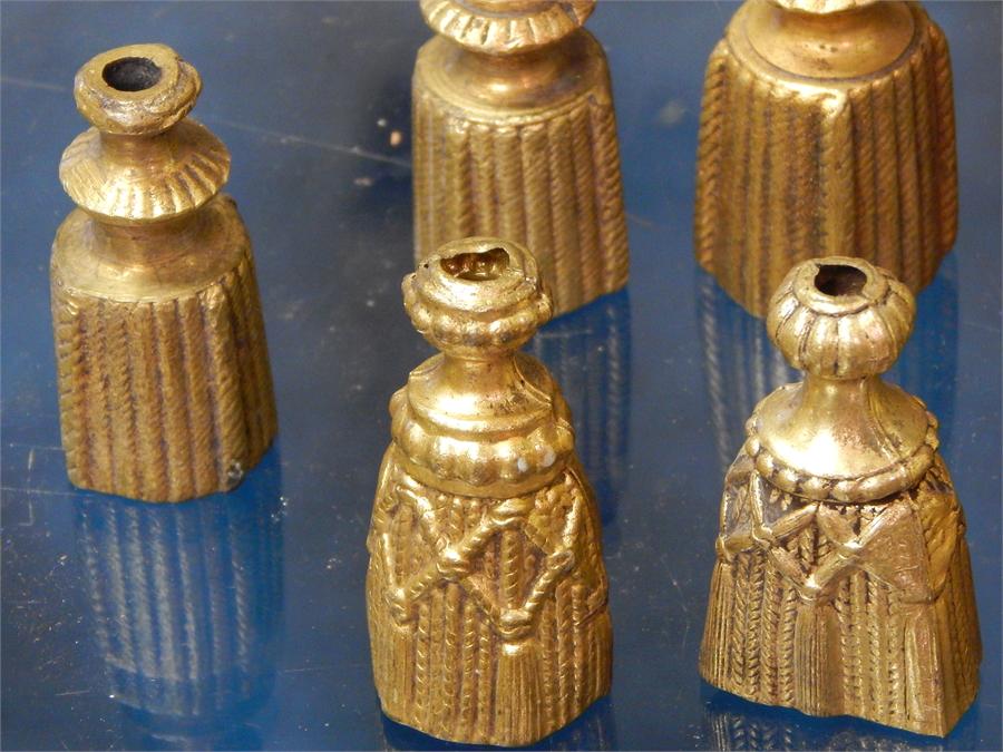 Ten gold painted alloy curtain pulls in the form of a bell. - Image 3 of 12