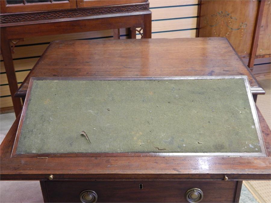 Small Mahogany Bachelors Chest with Carrying Handles. Chest of drawers with replaced cast handles in - Image 11 of 18