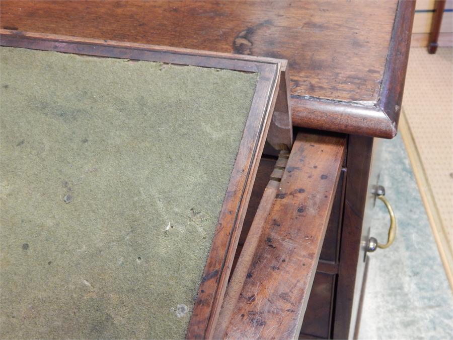 Small Mahogany Bachelors Chest with Carrying Handles. Chest of drawers with replaced cast handles in - Image 12 of 18