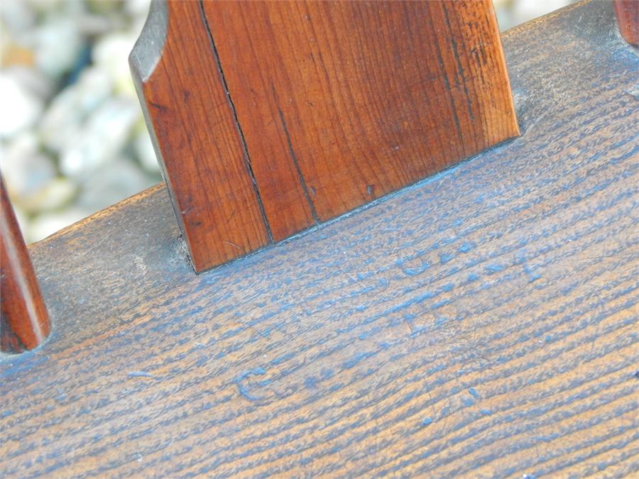 A matching set of four Lincolnshire windsor side chairs , circa 1815 , each signed " WILSON GRANTHAM - Image 8 of 38