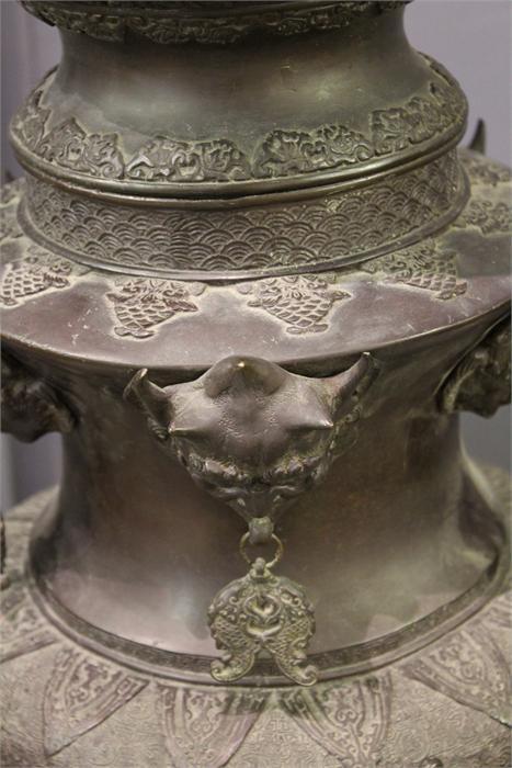 A Large floor standing Bronze Chinese / oriental temple Censer / Incense burner and cover. dragon, - Image 4 of 78