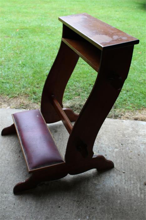 Early 20th century arts and crafts design ecclesiastical prayer kneeler - pine.