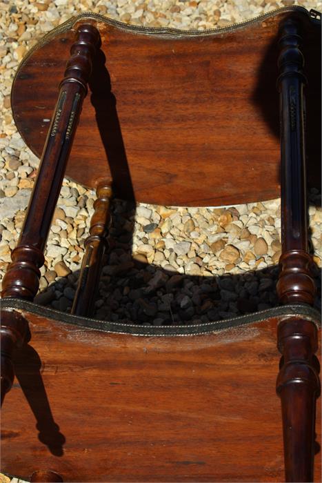 Kidney shaped rosewood or mahogany two tier table / etagere, french style, floral marquetry inlaid - Image 7 of 7