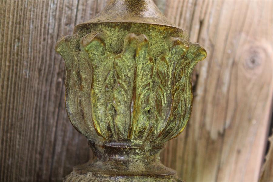 Salvage - Pine newel posts with acanthus carved urn shaped finials, 19th century, traces of old - Image 7 of 7