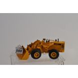 SUPERMINI 1:50 SCALE ARPRA WHEEL LOADER CAT 966C IN DISPLAY BOX (GC)