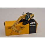 NZG MODELS 1:50 SCALE CAT 325 B L EXCAVATOR WITH BOX (VGC)