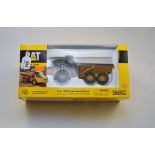 NORSCOT 1:50 SCALE CAT 725D ARTICULATED TRUCK 55073 WITH BOX (VGC)