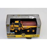 ERTL 1:50 SCALE JOHN DEERE 400D ARTICULATED DUMP TRUCK WITH BOX (VGC)