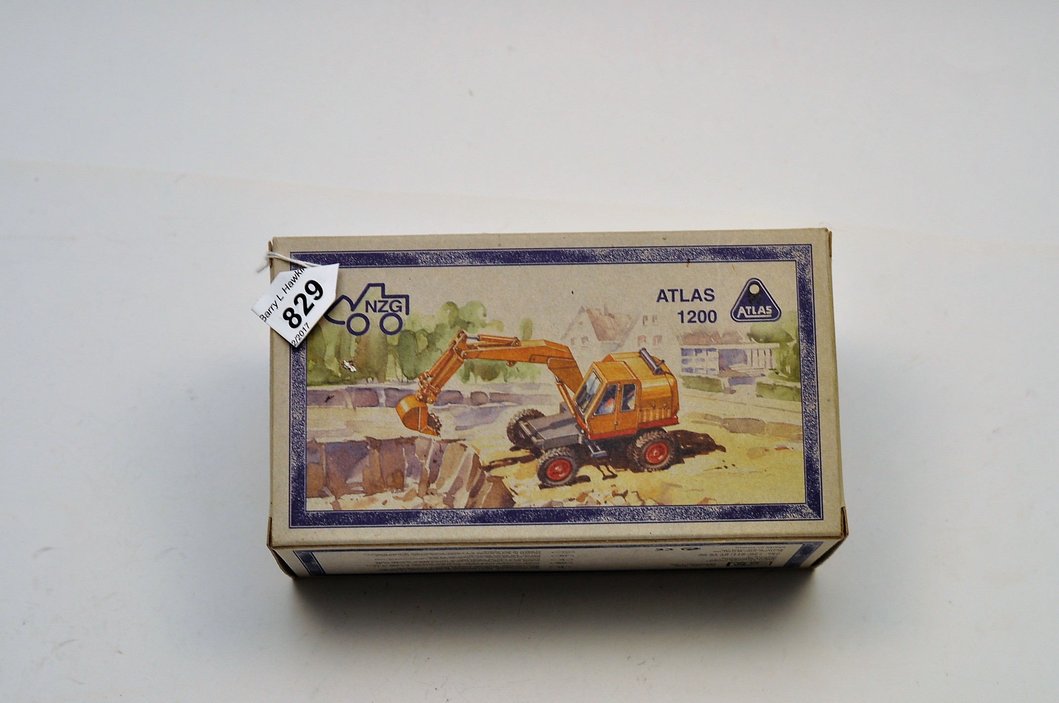 NZG 1:50 SCALE ATLAS 1200 WITH BOX (VGC)