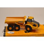 ERTL 1:50 SCALE JOHN DEERE 400D WITH BOX (GC)