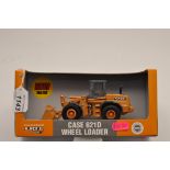 ERTL 1:50 SCALE CASE 621D WHEEL LOADER WITH BOX (VGC)