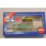 SIKU MODELS 3131 ROAD PAVER SUPER 1900 VOGELE WITH BOX (VGC)