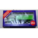 SIKU 3128 ROLL- OFF SKIP LOADER GRUNABFALLE WITH BOX