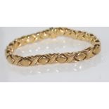 9ct yellow gold bracelet weight: approx 27 grams, size: approx 19cm