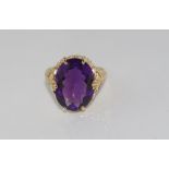 9ct yellow gold, amethyst ring weight: approx 3.7 grams, size: O/7