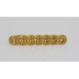 21ct yellow gold chain link brooch with partial hallmarks and maker J, weight: approx 2.7 (tested as