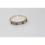 Vintage 9ct yellow gold, stone set ring weight: approx 1.4 grams, size: M/6