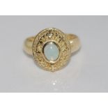 9ct yellow gold and opal ring weight: approx 4 grams, size: O/7