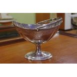 Good George lll Irish sterling silver basket hallmarked Dublin 1795, 277g approx., 17cm wide