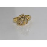 18ct yellow gold multi-diamond dress ring weight: approx 4.2 grams, size: L-M/6