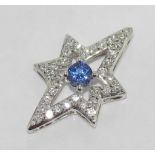 18ct white gold, sapphire & diamond star pendant weight: approx 1.78 grams