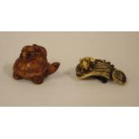 Two carved animal form netsukes 5cm wide approx