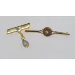9ct yellow gold bar brooch weight: approx 3.67 grams, with an opal pendant set in 14ct gold
