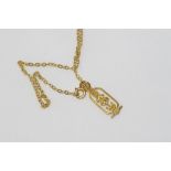 18ct yellow gold pendant and chain weight: approx 4 grams