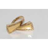 Unusual 16-17ct gold ring marked 22K but tested between 16-17ct, weight: approx 11 grams, size: M-