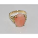 Vintage 12ct gold and pink coral ring marked 14K tests as 12ct, weight: approx 4.4 grams, size: O/7