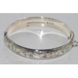 English hallmarked sterling silver bangle hand engraved, hallmarked Birmingham 1979