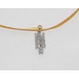 18ct two tone gold and diamond pendant set with 7 diamonds TDW=1.00ct H/Si1, weight: approx 1.7