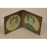 Sterling silver double photo frame marked STERLING 925, 13cm wide (when fully opened up)