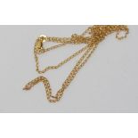 Fine 9ct yellow gold chain / necklace weight: approx 2.8 grams, size: approx 56cm length