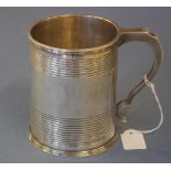 Geo. III sterling silver tankard hallmarked London 1814, maker W.E, 297g approx.