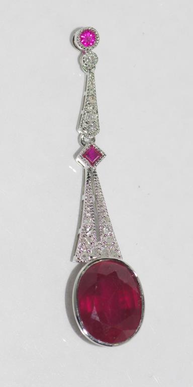 18ct white gold, ruby (5.3ct) pendant with diamonds (14pts), large ruby has been treated, weight: