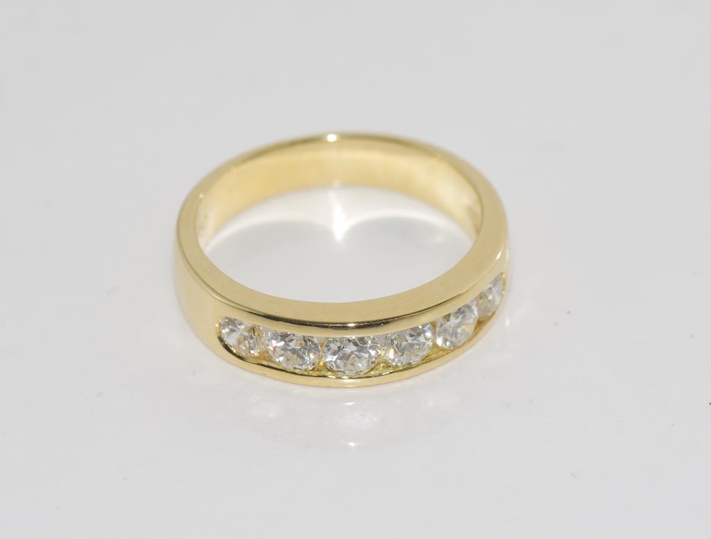18ct yellow gold, 6 diamond ring set with 6 brilliant cut diamonds, TDW=1.00ct H/ SI1, weight: - Image 2 of 2