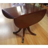 Regency style mahogany drop leaf table 91cm long, 77cm high