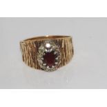 9ct yellow gold & garnet ring hallmarked Birmingham, marks rubbed, weight: approx 4 grams, size:M-
