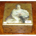 Gold lacquer box and pens