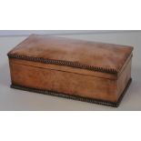 Vintage copper trinket box 8cm x 16cm, 6cm high approx.