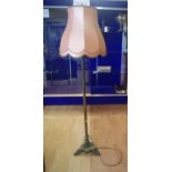 Brass standard lamp with shade, 178cm high