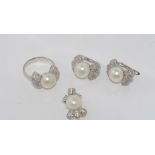 Silver, cultured pearl and CZ set comprising earrings, pendant and ring