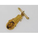 Vintage gold plated brooch with drop
