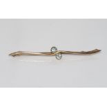 9ct gold, blue stone bar brooch