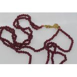 Garnet necklace with 9ct gold handclasp weight clasp: approx 6 grams, garnets need restringing