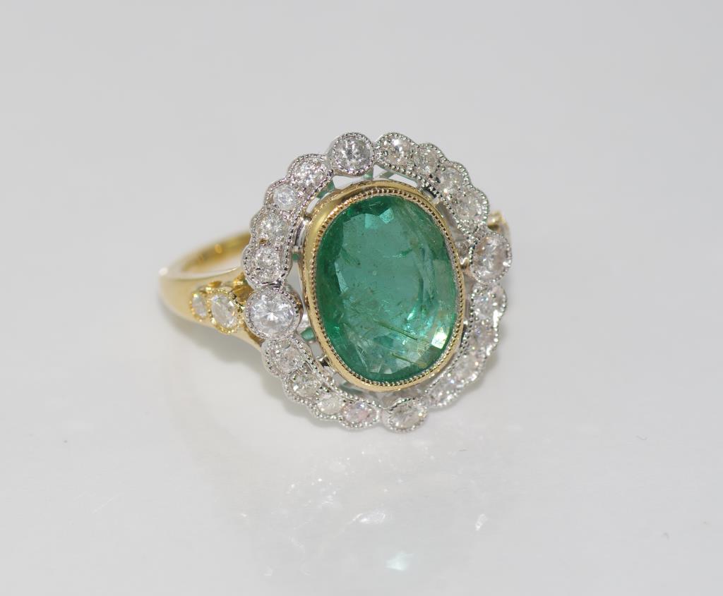 18ct two tone gold, emerald and diamond ring emerald = 3.58 cts, diamonds = 62 pts, weight: approx - Image 3 of 3