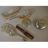 Good Six piece Teh Ling Chinese silver vanity set stamped sterling 935, to include 2 brushes,