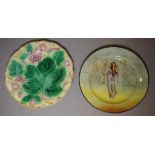 Wedgwood majolica plate together with a Royal Doulton cabinet plate 21.5cm diameter