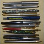 Quantity of vintage pens including fountain pens & a Guinness advertising propelling pencil, 12